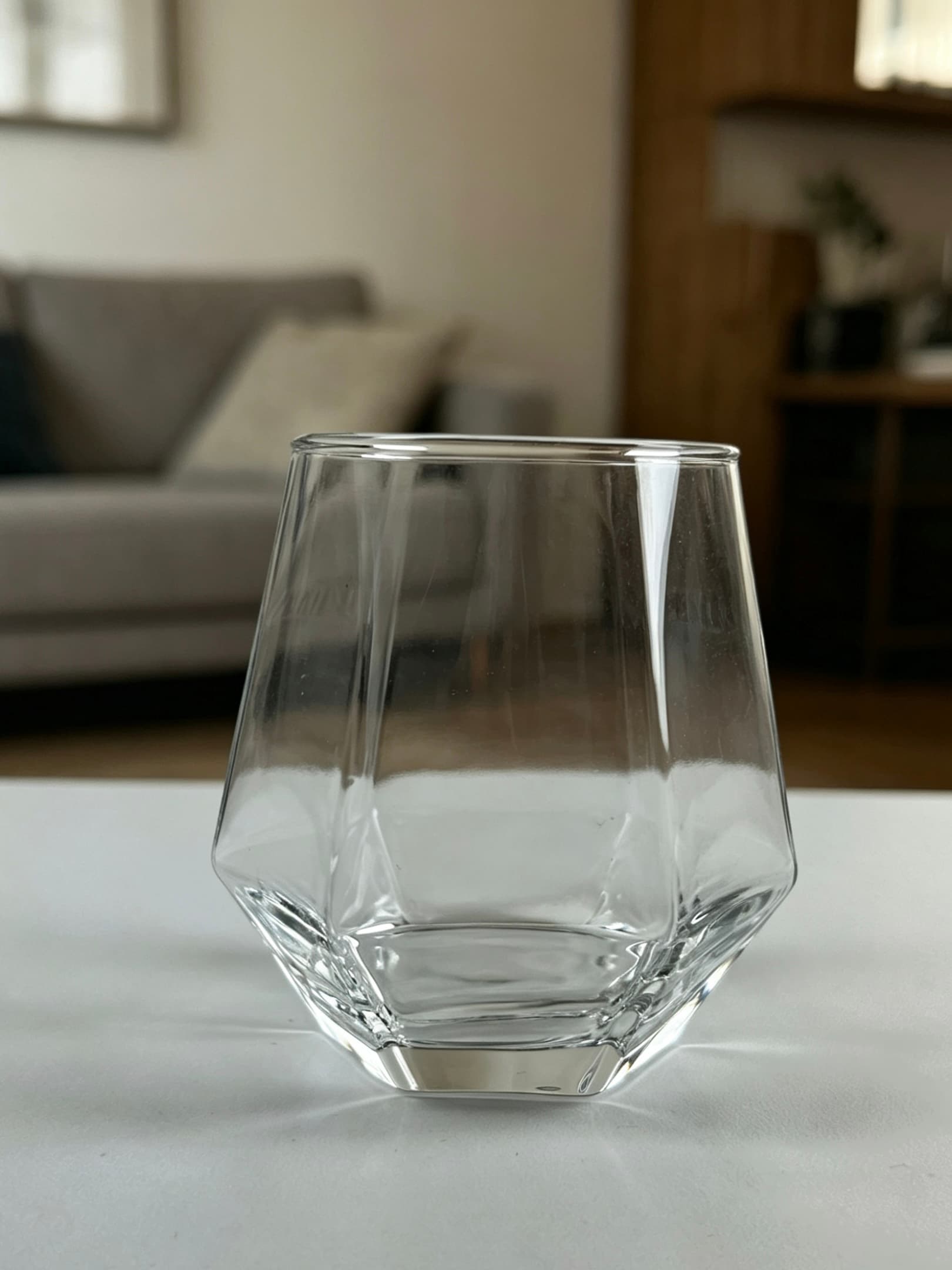 Machine Blown Hexagon Diamond Glass Tumblers for Brand Promotion Gifts