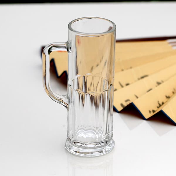 Machine Made Tall Straight Glass Mug for Beer with 600ml Volume