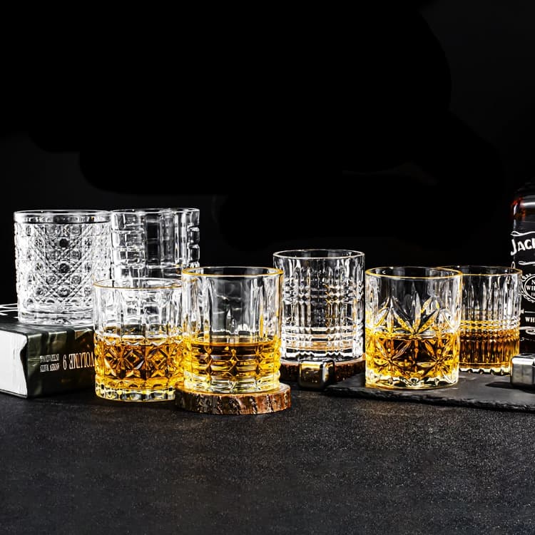 Engraving Series Whisky Glass Cups with 7 Pattern and 310ml Volume
